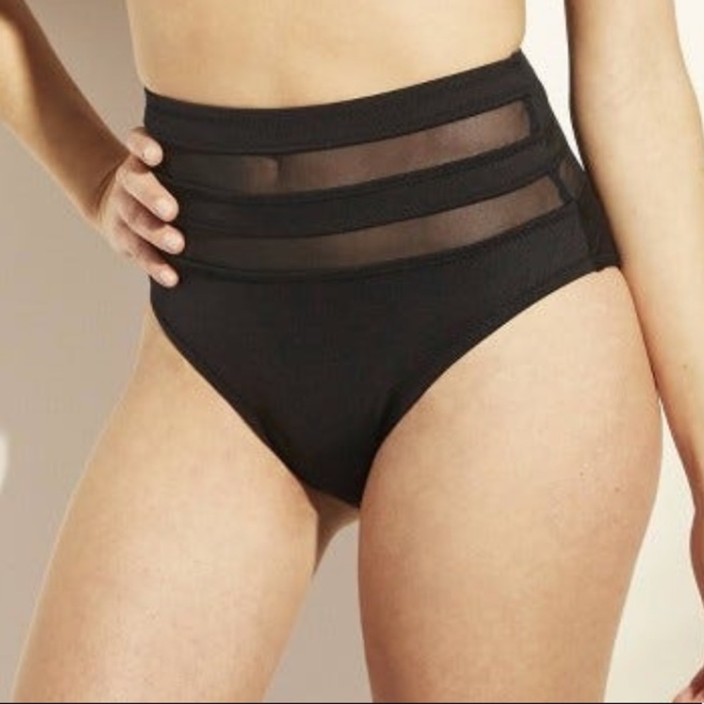 Black bikini bottoms high rise
